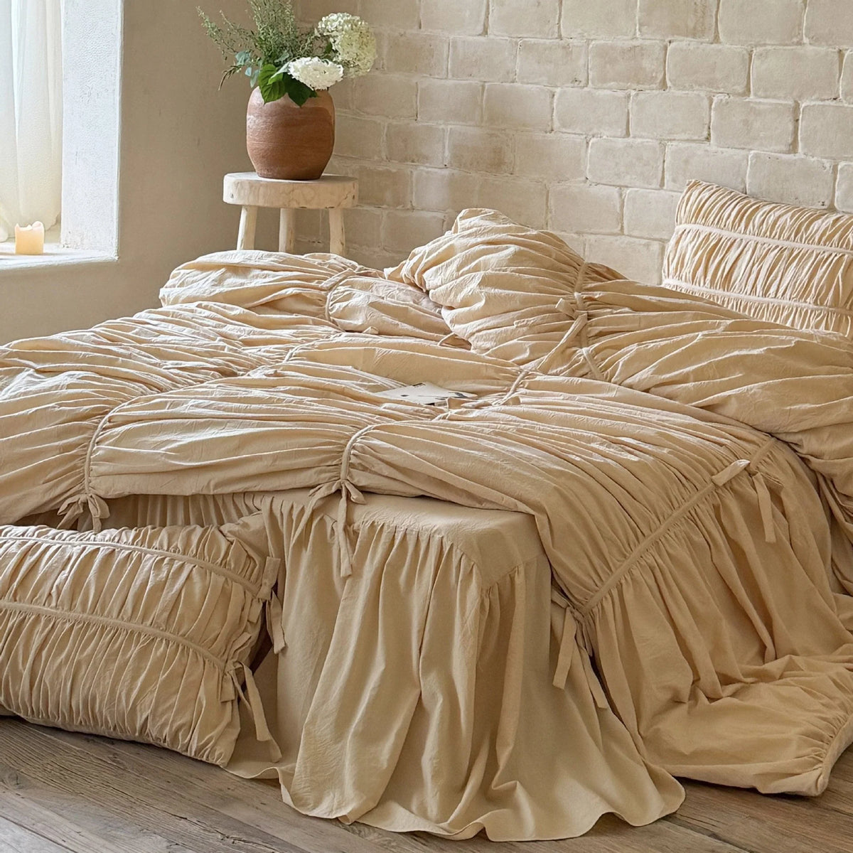 Bedding Set Cotton Blend Gathered Ruffle Design