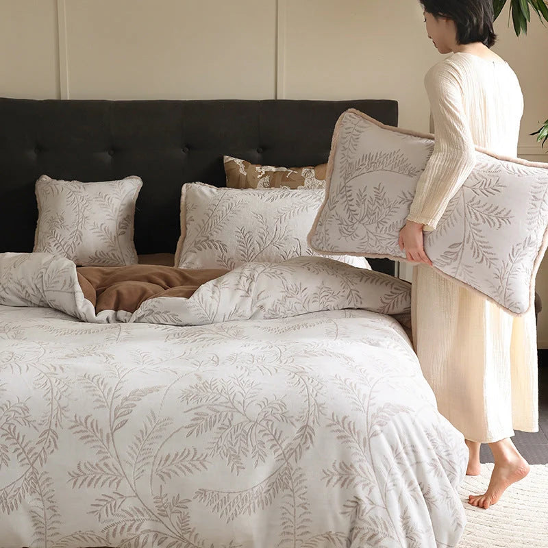 Bedding Set Cotton Blend Jacquard Raised Leaf Reversible