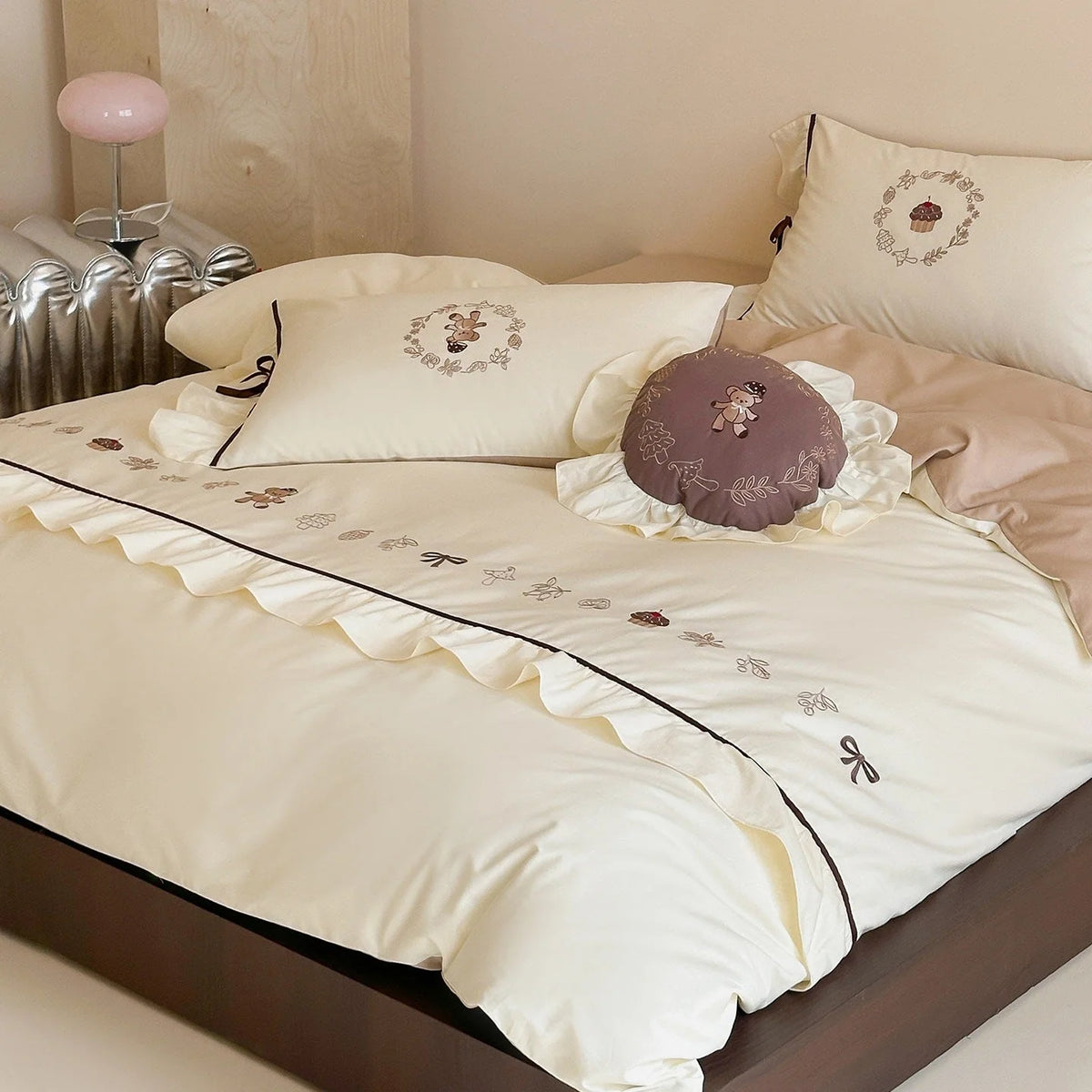 Bedding Set Cotton Blend Teddy Bear Embroidery Ruffled Trim