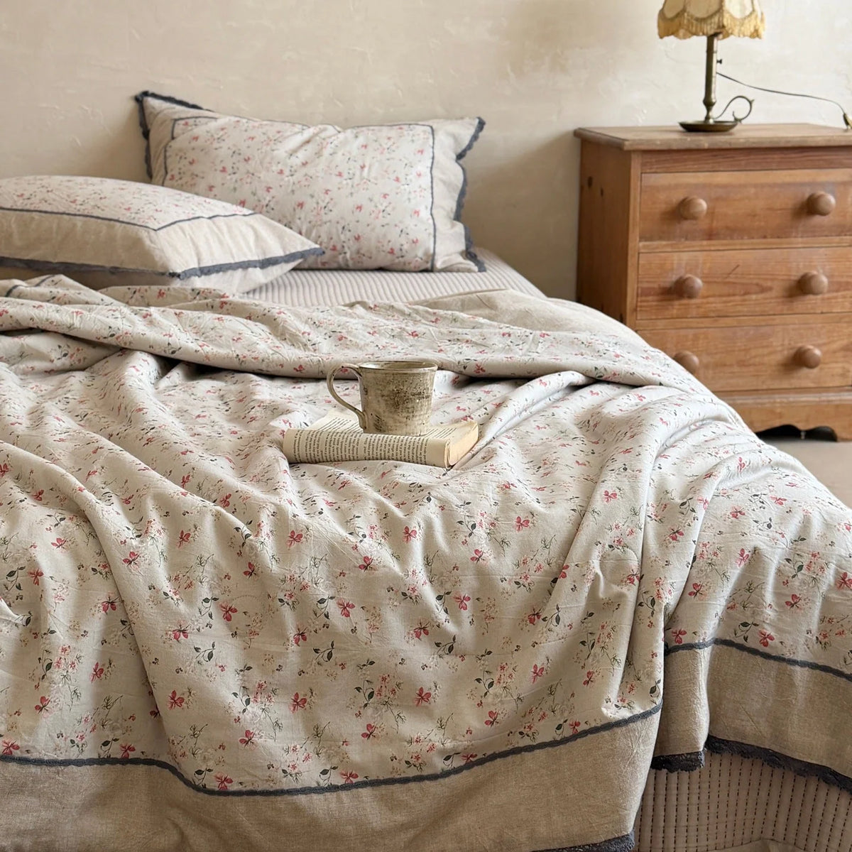 Bedding Set Cotton-Linen Blend Floral Ruffles 4-Piece