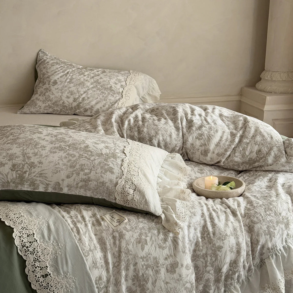 Bedding Set Cotton-Linen Reversible Lace & Ruffles