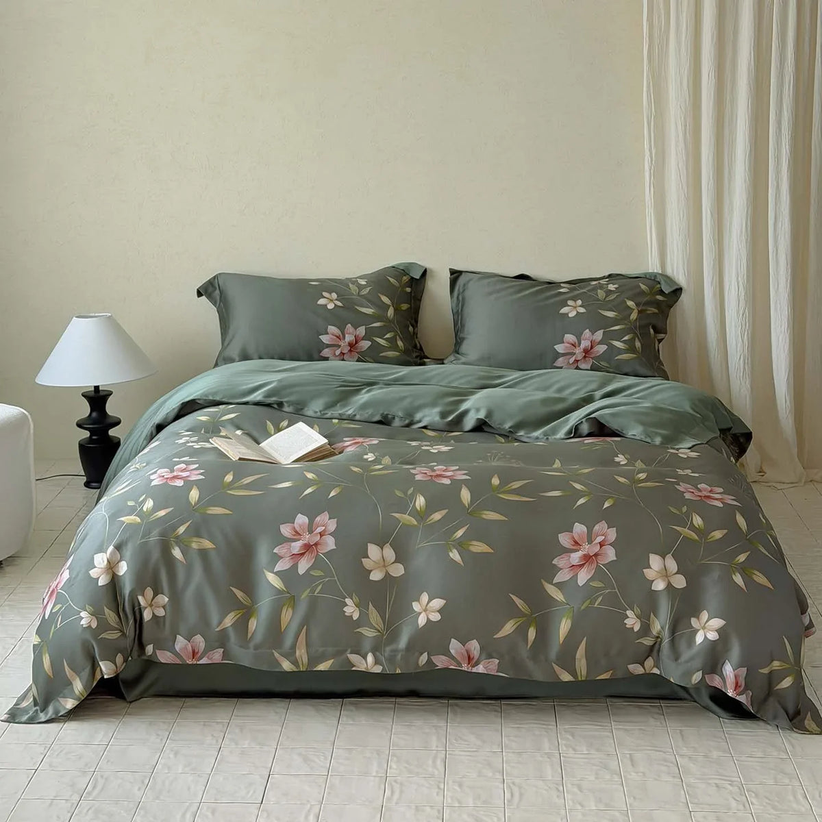 Bedding Set Cotton Satin Floral 4-Piece Machine Washable