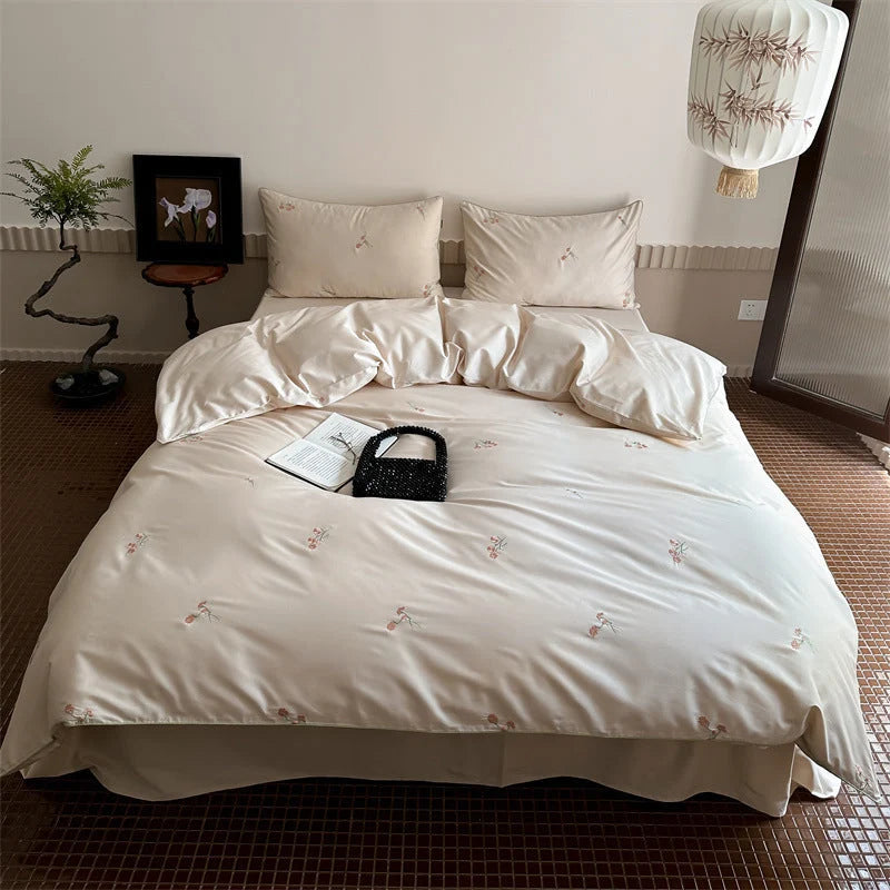 Bedding Set Cotton Satin Floral Embroidery 4-Piece Set