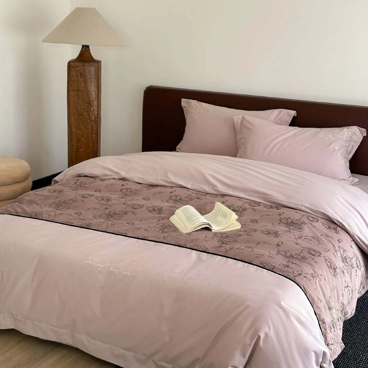 Bedding Set Cotton Satin Floral Embroidery 4-Piece Set