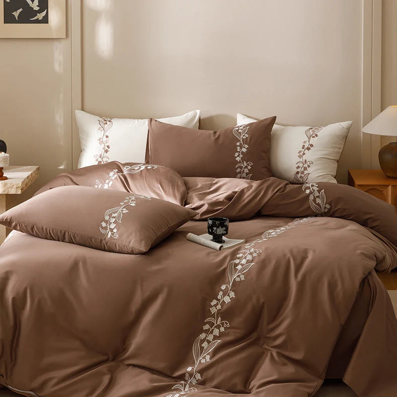 Bedding Set Cotton Satin Floral Vine Embroidery 4-Piece Set