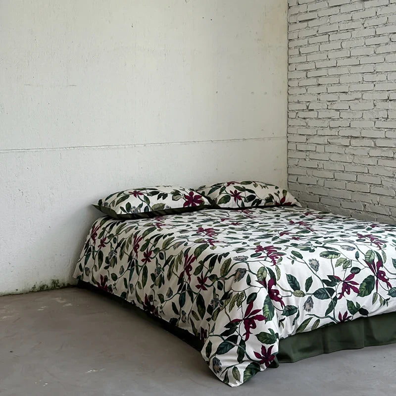 Bedding Set Cotton Satin Reversible Botanical Set of 4