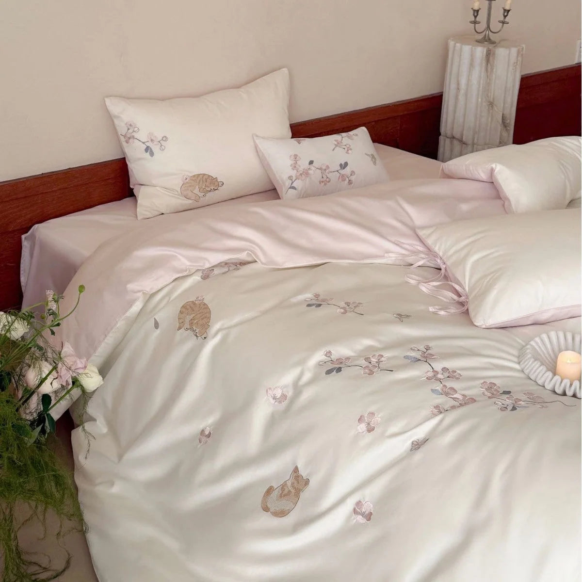 Bedding Set Cotton Satin Reversible Cat & Flower Embroidery