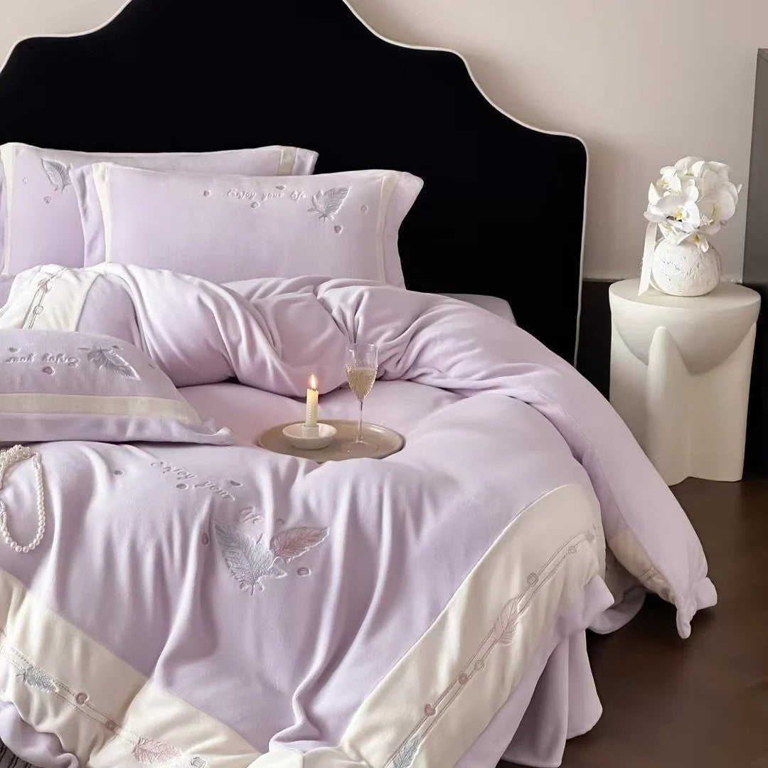 Bedding Set Embroidered Feather Design Quilted 4-Piece