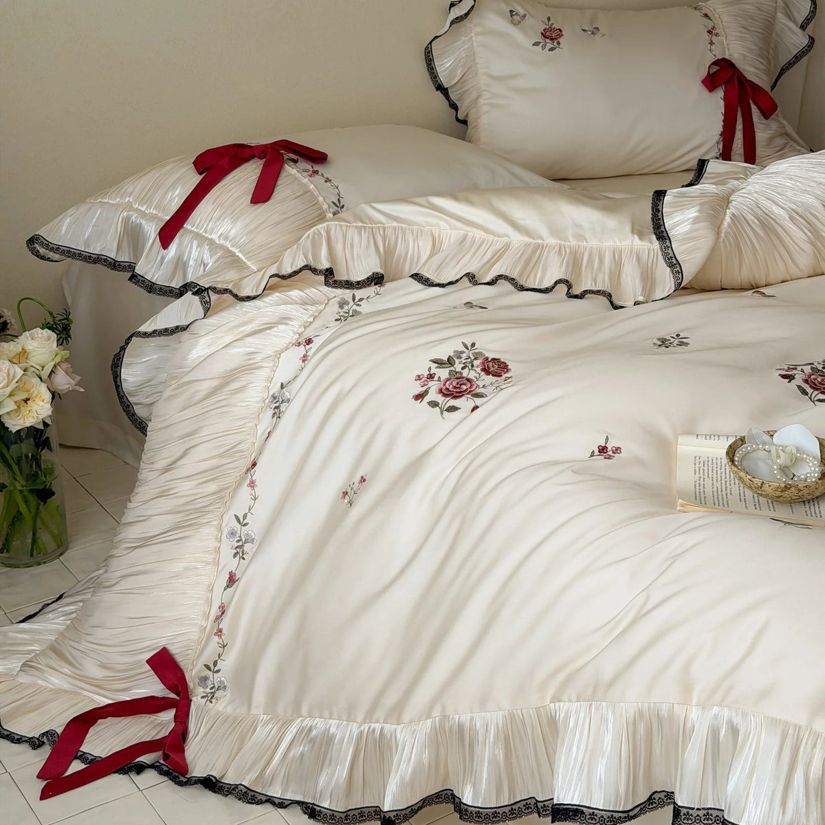 Bedding Set Embroidered Floral Cotton Satin 4-Piece