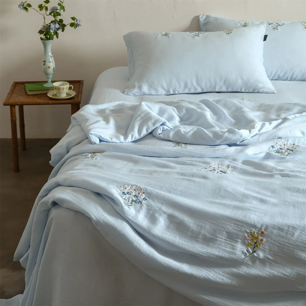 Bedding Set Embroidered Linen-Cotton Breathable