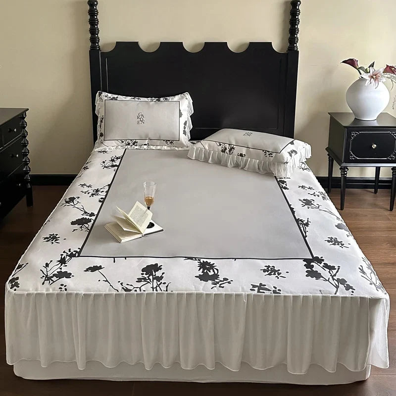 Bedding Set Floral Center Panel With Attached Bed Skirt