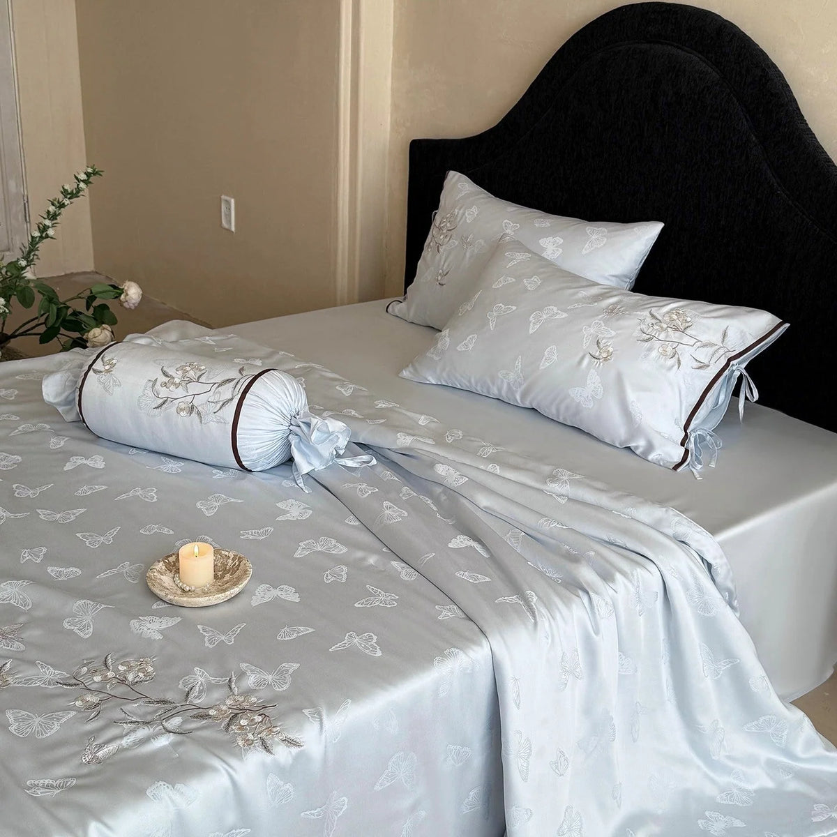 Bedding Set Jacquard Satin Butterfly Motif 4-Piece