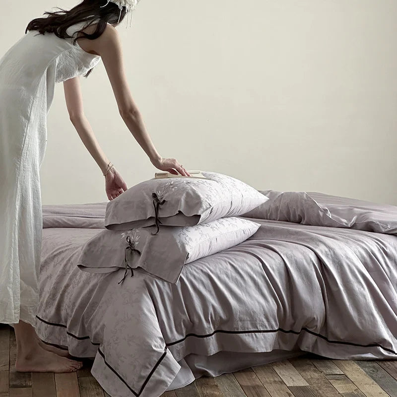 Bedding Set Jacquard Satin Floral Applique 4-Piece