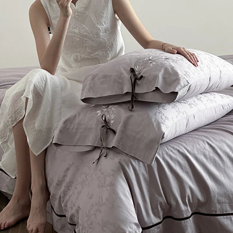 Bedding Set Jacquard Satin Floral Applique 4-Piece