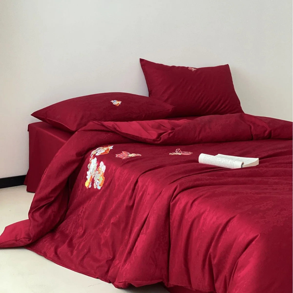 Bedding Set Mako Cotton Satin Reversible Floral Jacquard Set of 4