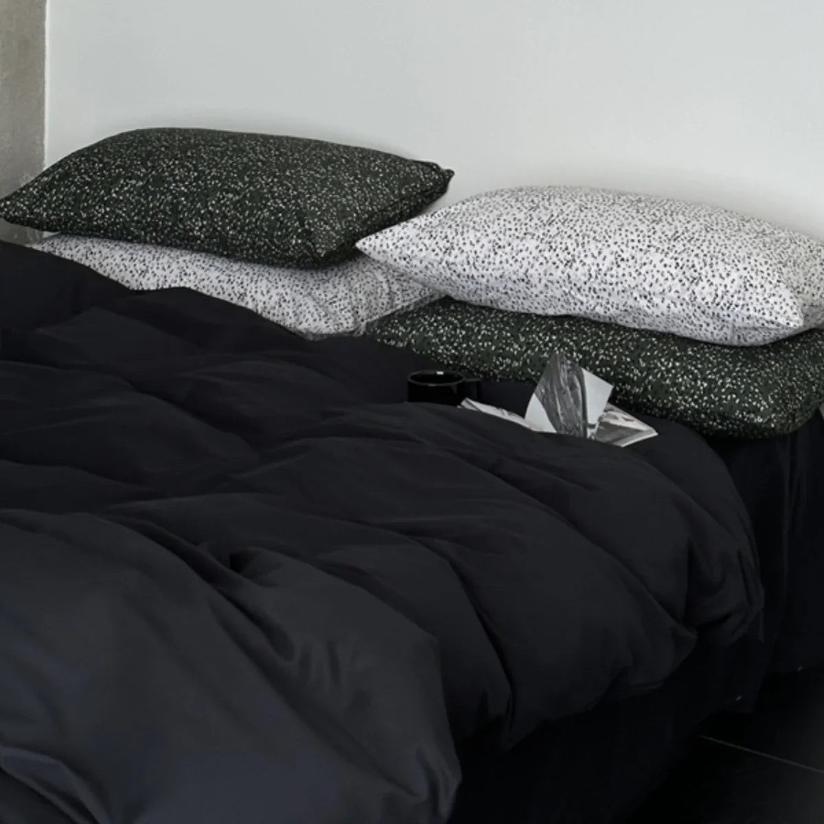 Bedding Set Matte Satin & Breathable Four Piece
