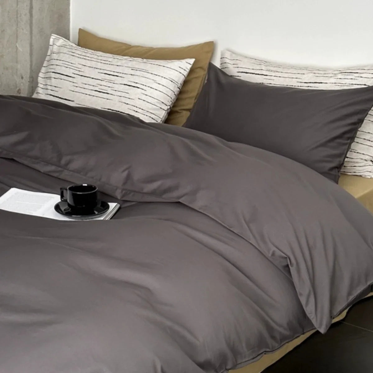 Bedding Set Matte Satin & Breathable Four Piece