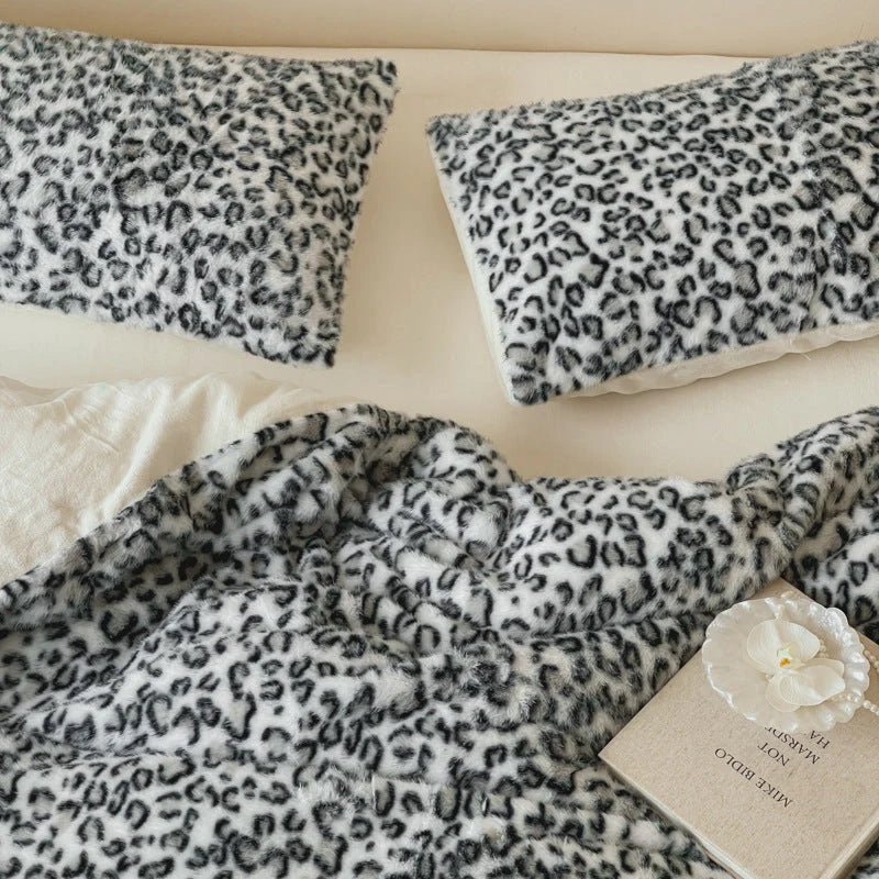 Bedding Set Plush Reversible Minky Animal Print