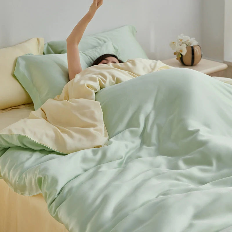 Bedding Set Reversible Satin Silky Soft 4-Piece
