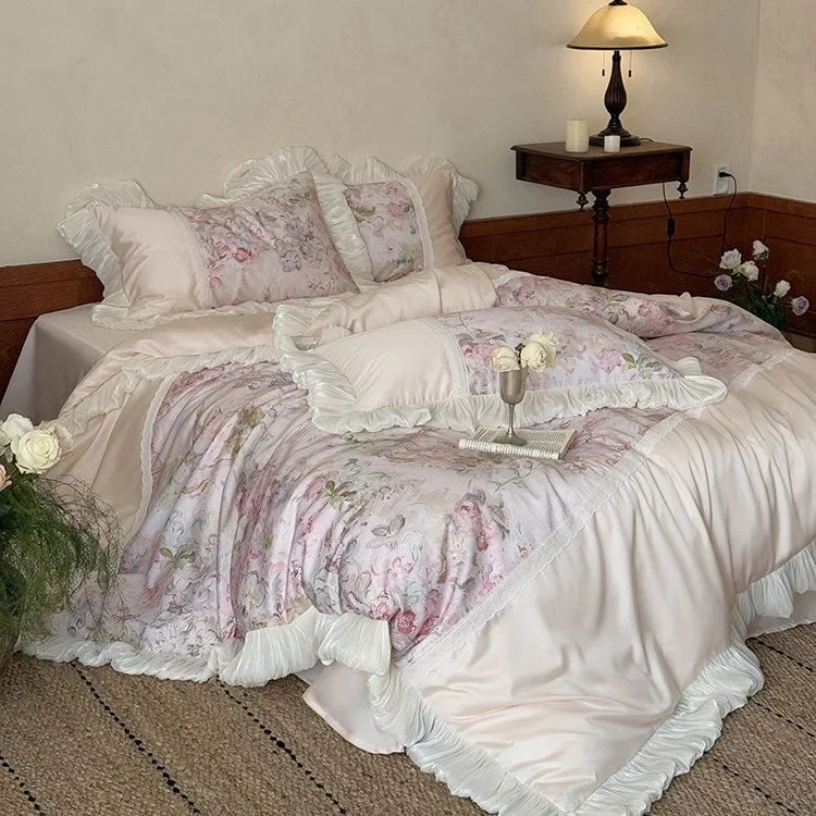 Bedding Set Reversible Watercolor Floral & Lace Trim 4-Piece