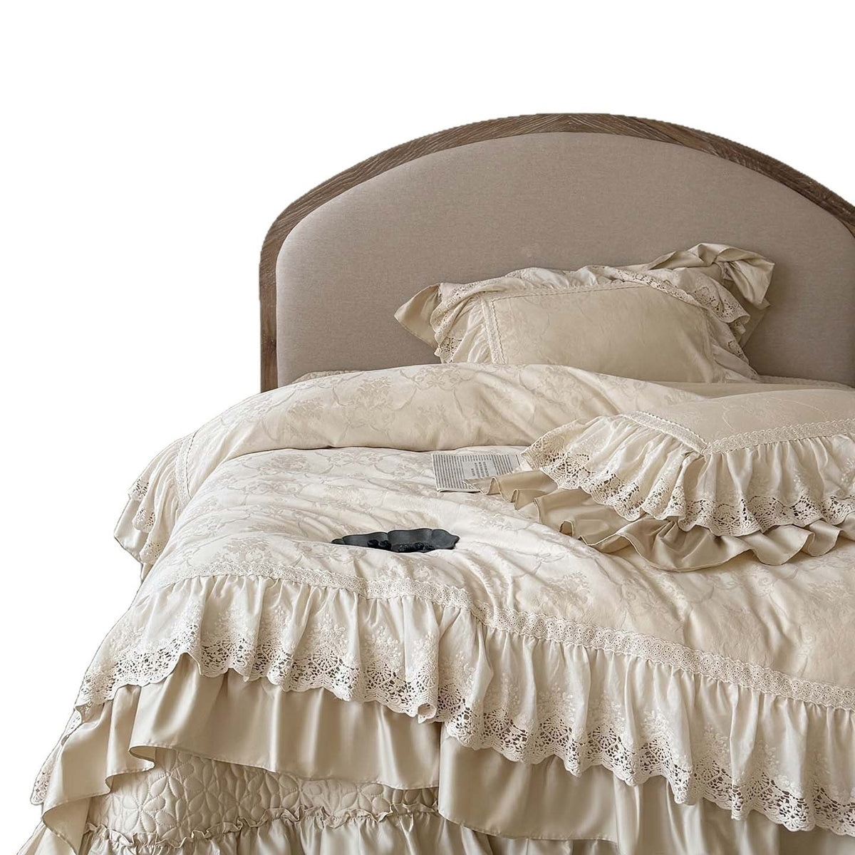 Bedding Set Satin Jacquard Floral Lace Ruffles 4-Piece