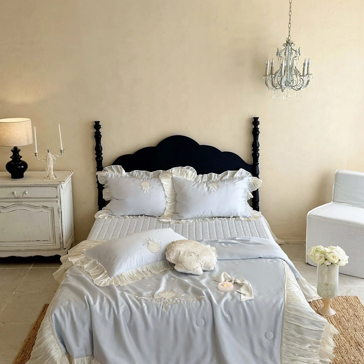 Bedding Set Silky Satin Floral Embroidery 4-Piece