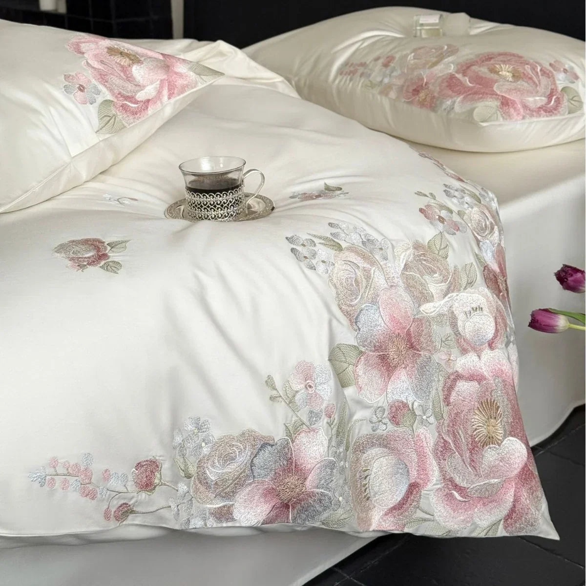 Bedding Set Silky Satin Floral Relief 4 Piece