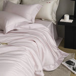 Bedding Set Silky Satin Temperature-Regulating Set of 4