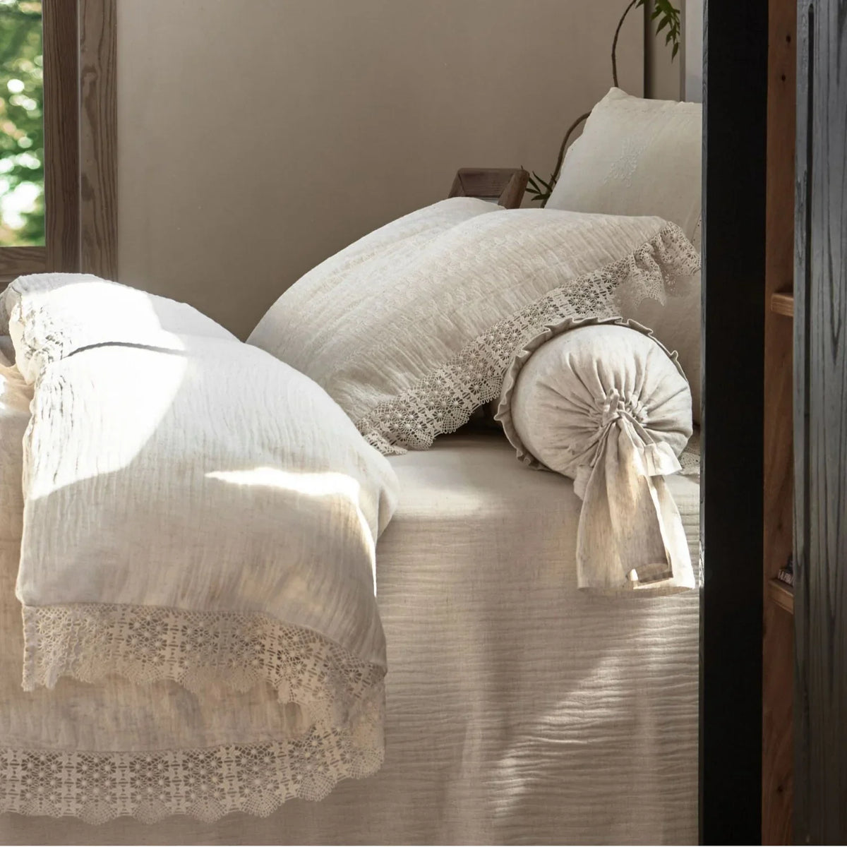 Bedding Set Soft-Washed Linen-Cotton Crochet Edge 4-Piece