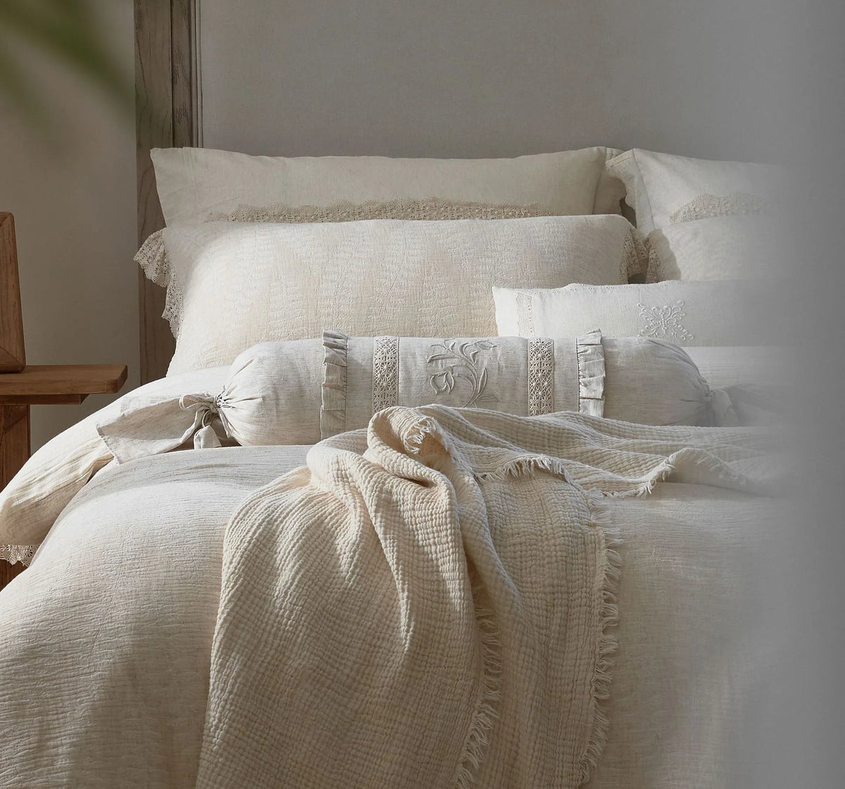 Bedding Set Soft-Washed Linen-Cotton Crochet Edge 4-Piece