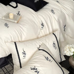 Bedding Set Temperature-Regulating Satin Floral Embroidery