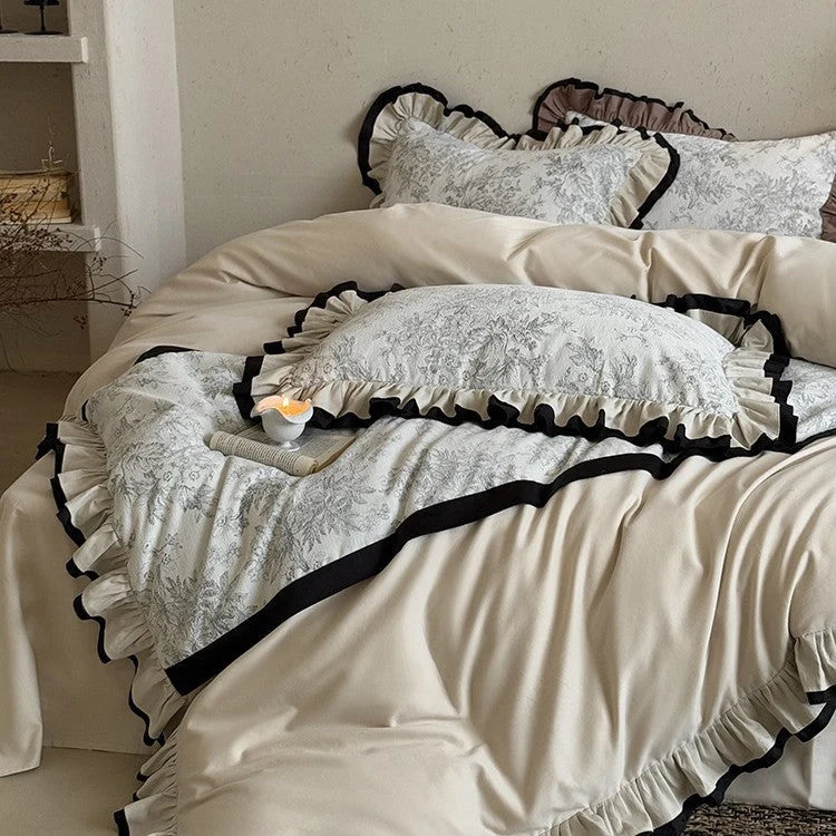 Bedding Set Vintage Toile Ruffled Edge 4-Piece Set