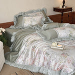Bedding Set Watercolor Floral Reversible Lace Trim 4-Piece