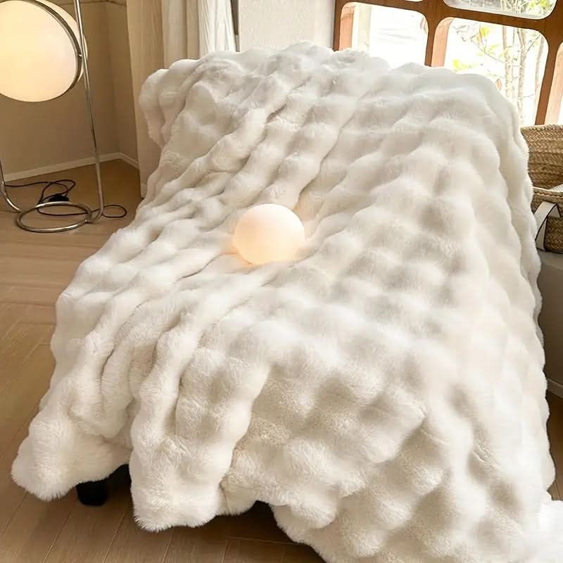 Blanket Double-Layer Faux Fur Breathable Year-Round Comfort