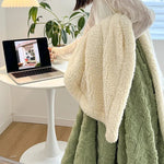 Blanket Plush Flannel Lightweight & Machine-Washable