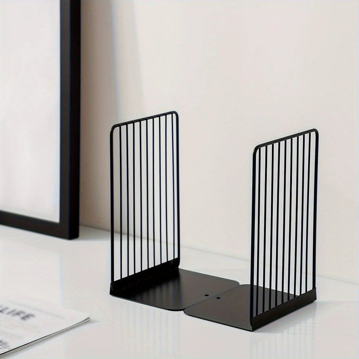 Bookends Iron Construction Non-Slip Design