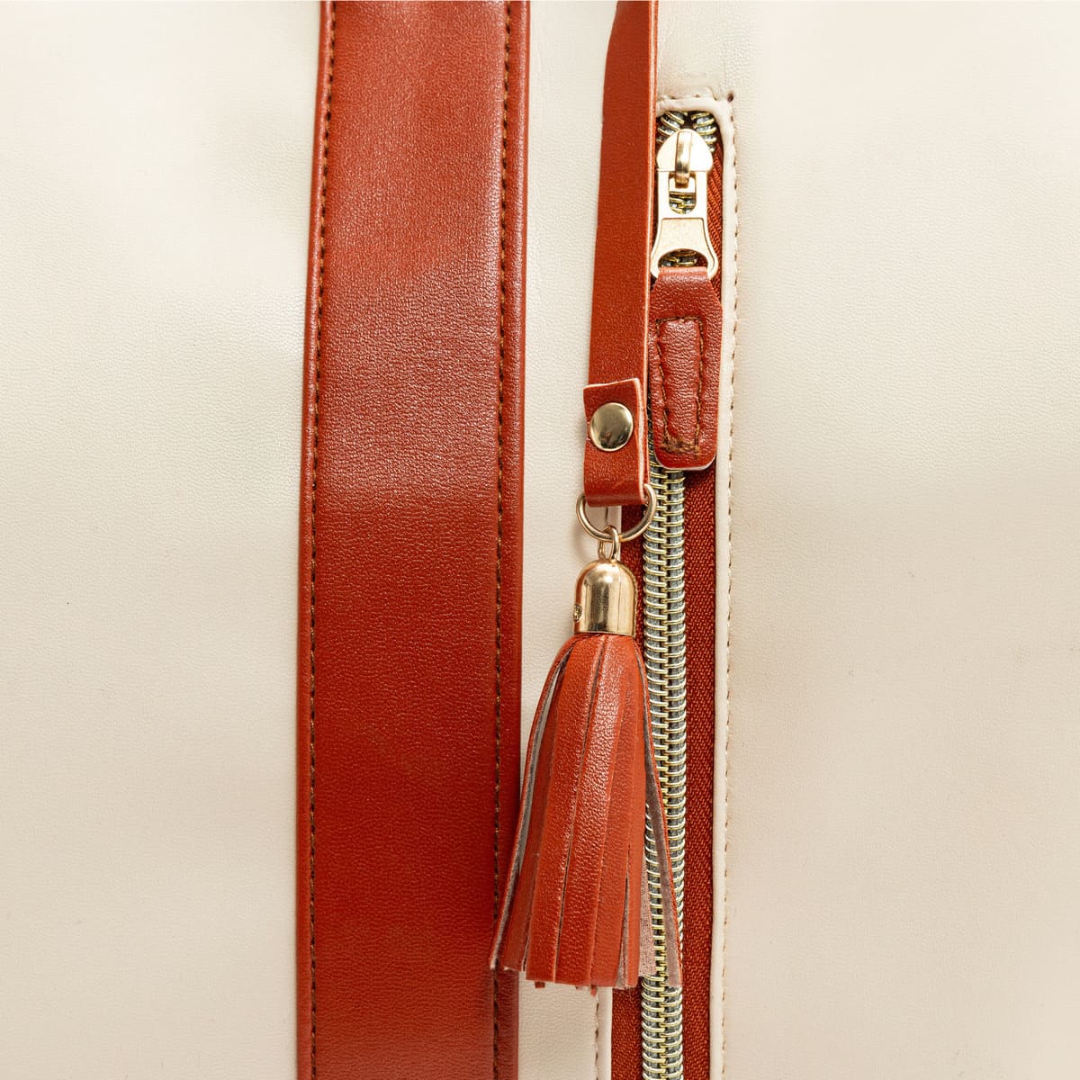 Cabin Travel Bag Integrated Hanging System Shoe Compartment Water Resistant