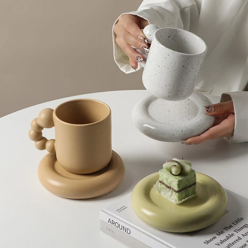 Ceramic Coffee Mug Berry-Shaped Handle With Matching Tray