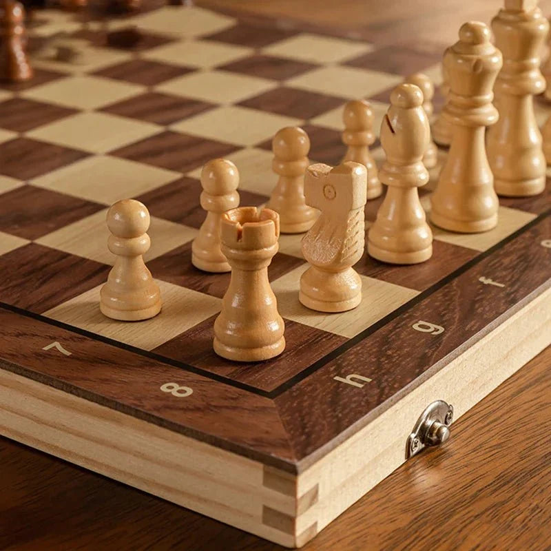 Chess Set Wooden Folding Magnetic Pieces Travel-Friendly