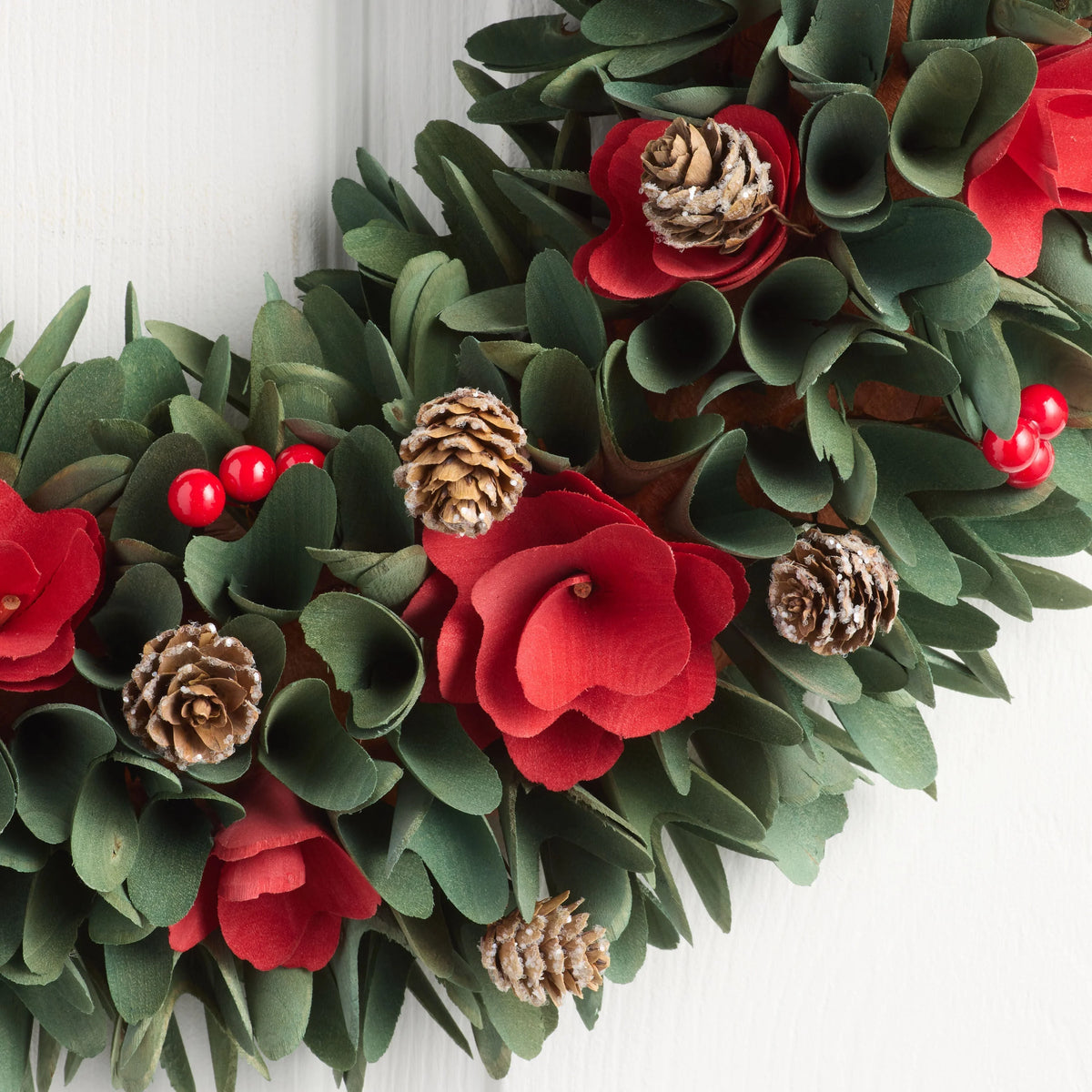 Christmas Wreath Wood Curl Design With Pinecones & Red Accents 20-Inch