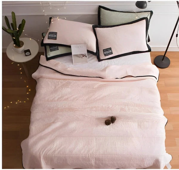 Cooling Blanket Lightweight Breathable Moisture-Wicking