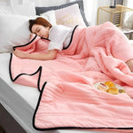 Cooling Blanket Lightweight Breathable Moisture-Wicking
