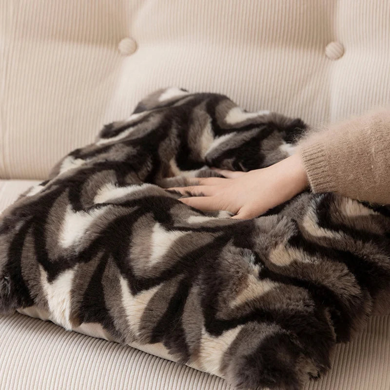 Cushion Cover Faux Fur Chevron Easy-Care