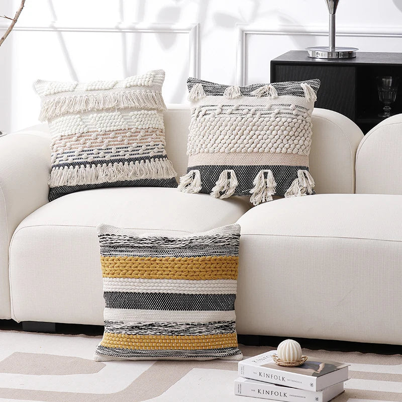 Cushion Cover Handwoven Bouclé Fringe Cotton Blend