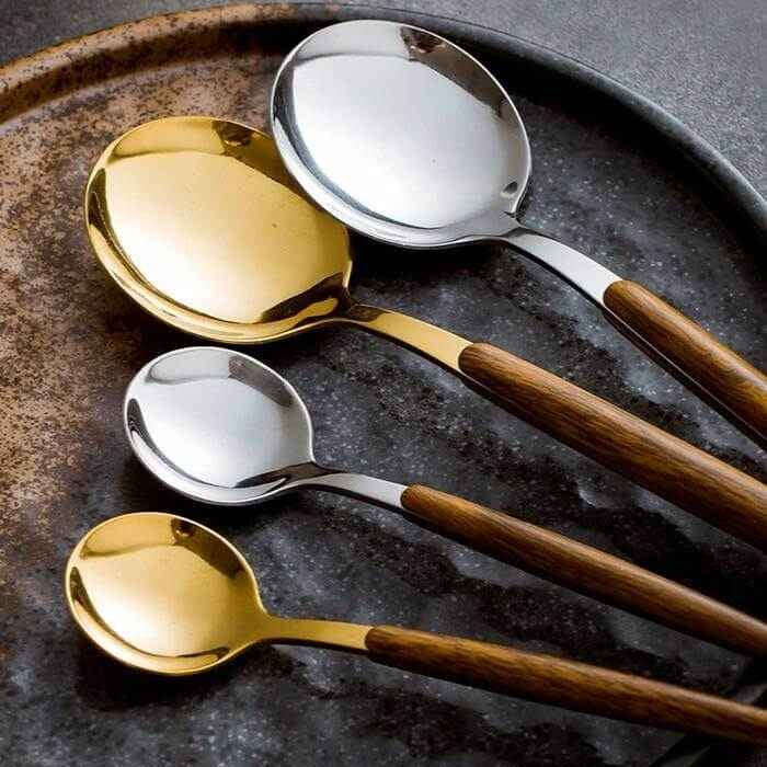 Cutlery Set Stainless Steel Wood Handles 16-Piece Rust-Resistant