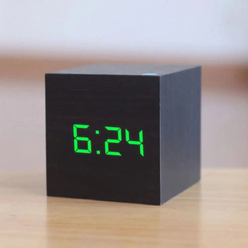 Digital Alarm Clock Temperature Display Automatic Night Mode
