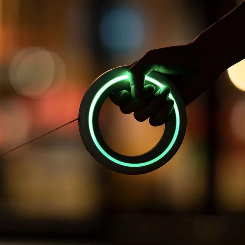 Dog Leash Retractable Ergonomic Ring Grip Rechargeable LED 2.6m