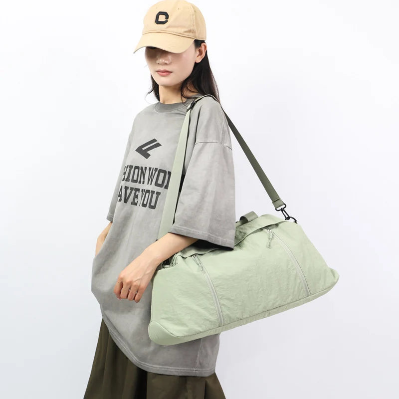 Duffel Bag Large Capacity Multiple Zip Pockets