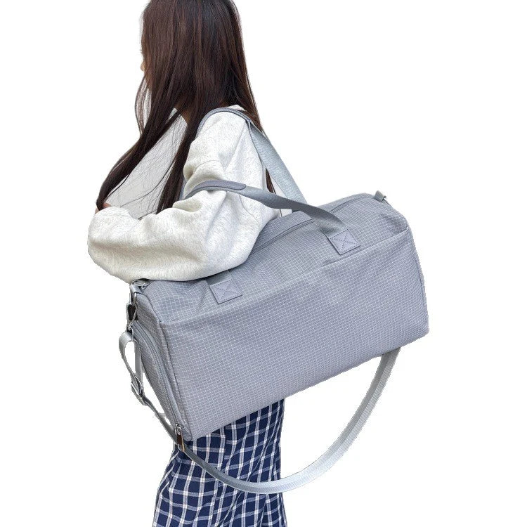 Duffel Bag Large Capacity Water-Resistant Padded Handles