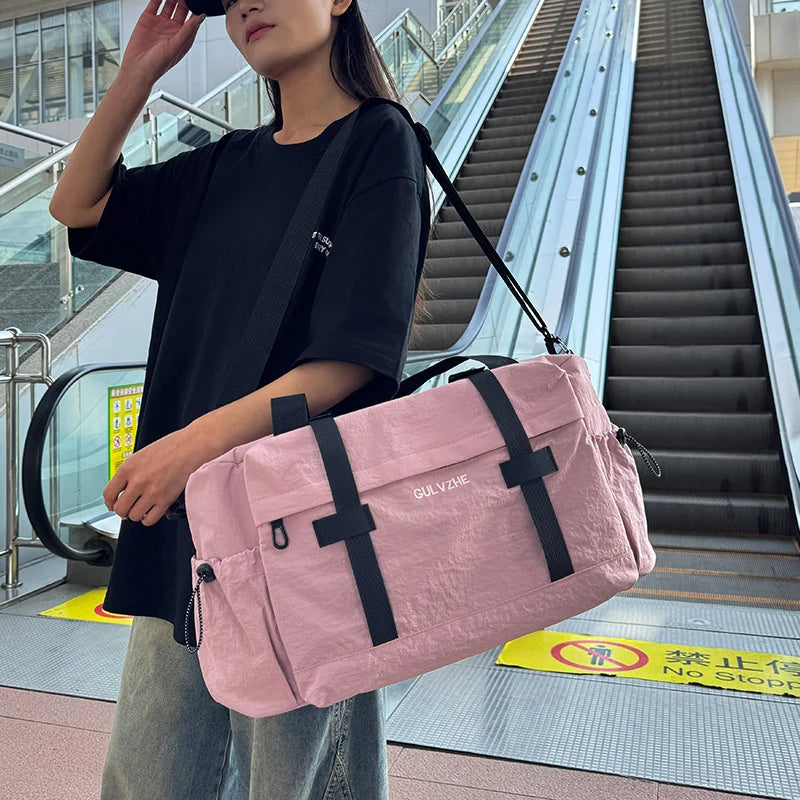 Duffel Bag Large Capacity Wear-Resistant Fabric & Multiple Pockets